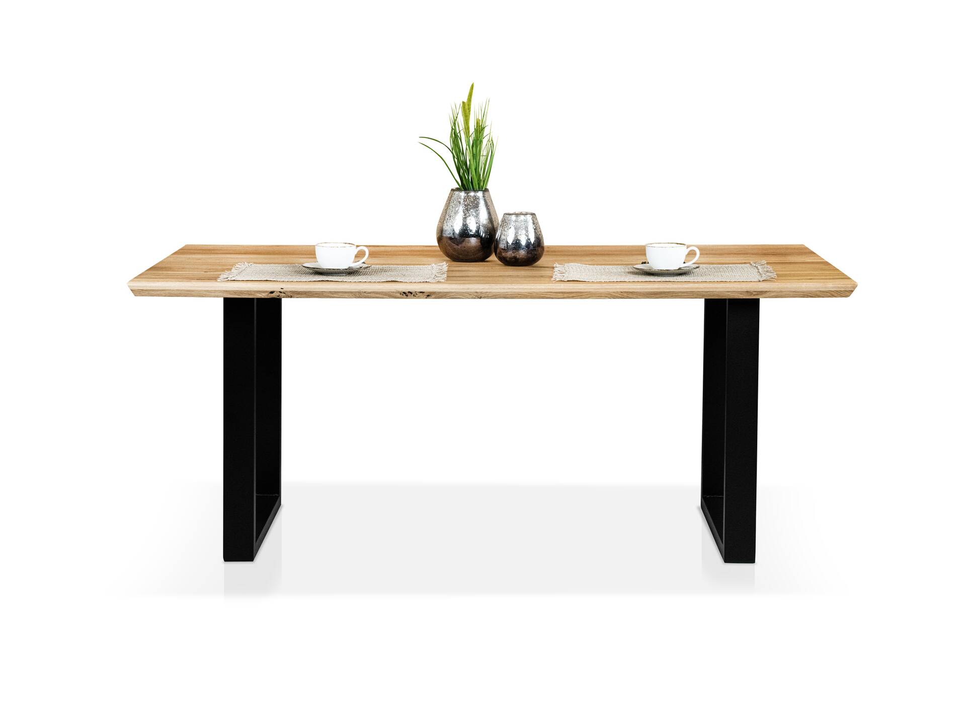 DAYTONA Esstisch, Material Massivholz, Beine Metall schwarz pulverbeschichtet 140 x 90 cm