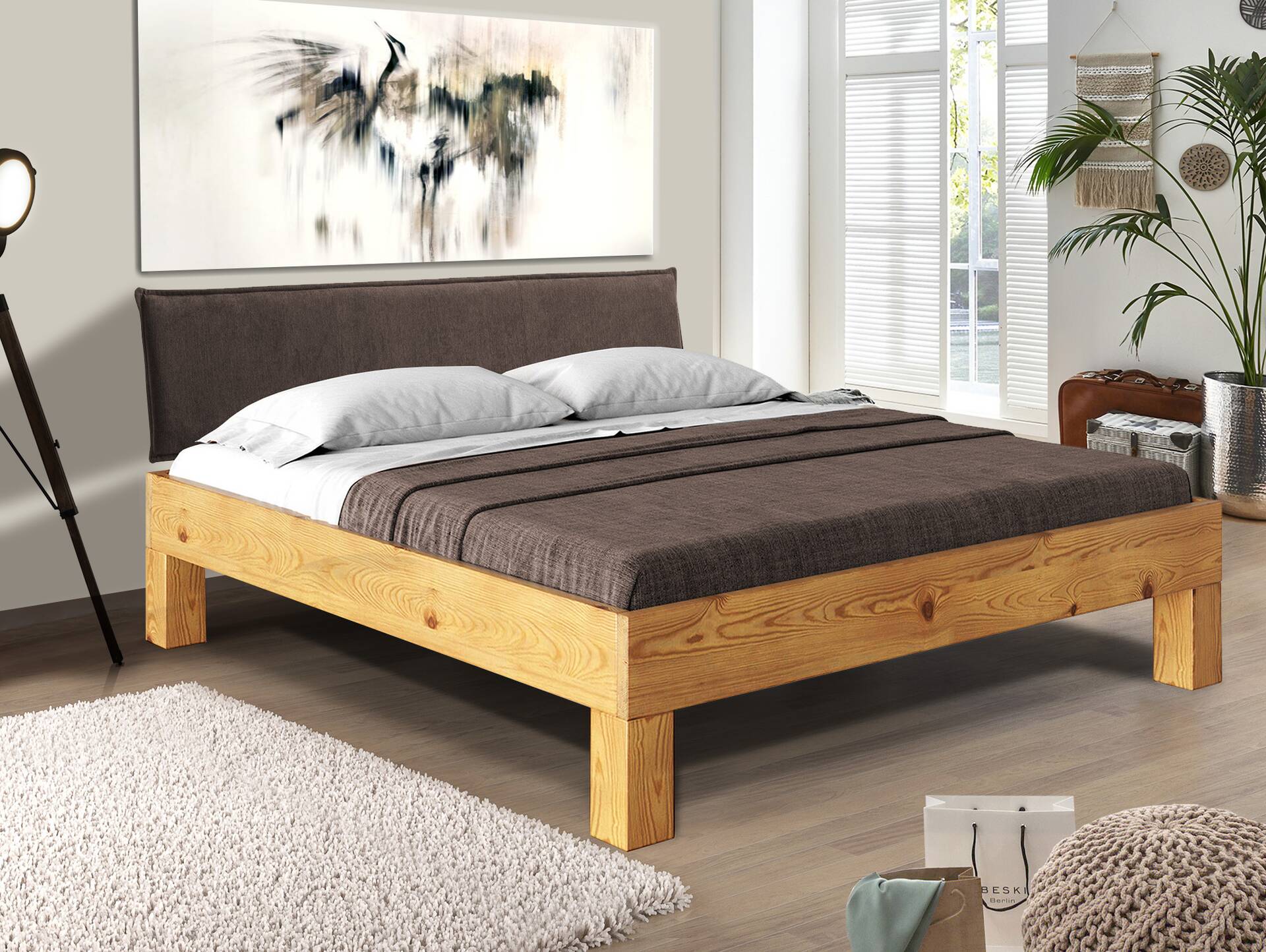 CURBY 4-Fuß-Bett mit Polster-Kopfteil, Material Massivholz, rustikale Altholzoptik, Fichte 90 x 200 cm | natur | Stoff Braun ohne Steppung | Standardhöhe