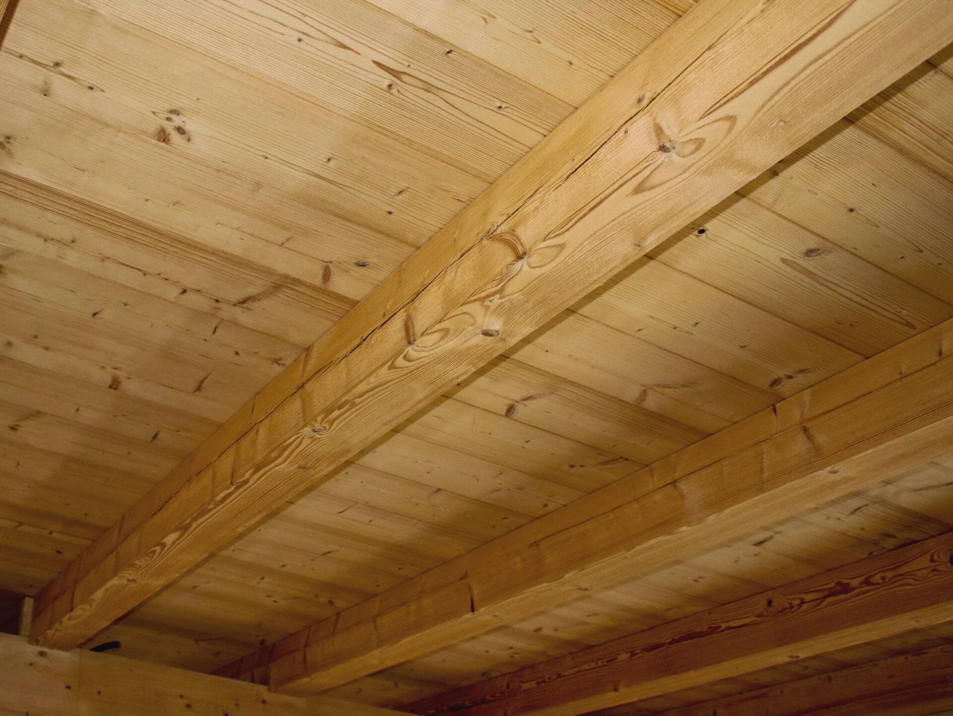 THERMO-Fichtenbalken gehackt, THERMO-Fichte gedämpft, Material Massivholz 93 x 93 mm | 1 Meter