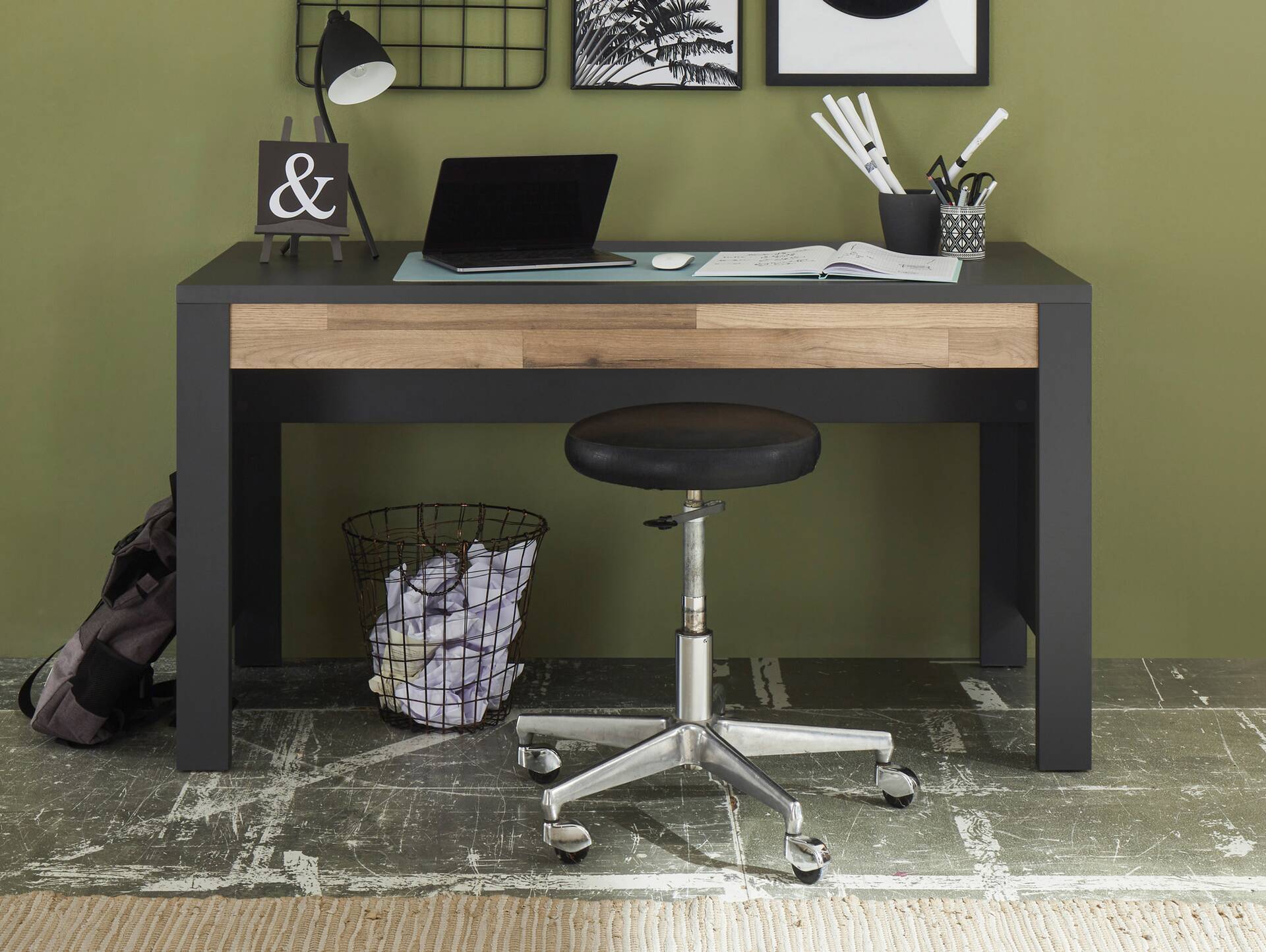 DRACO Schreibtisch, Material Spanplatte, Eiche Nachbildung / graphitfarbig 