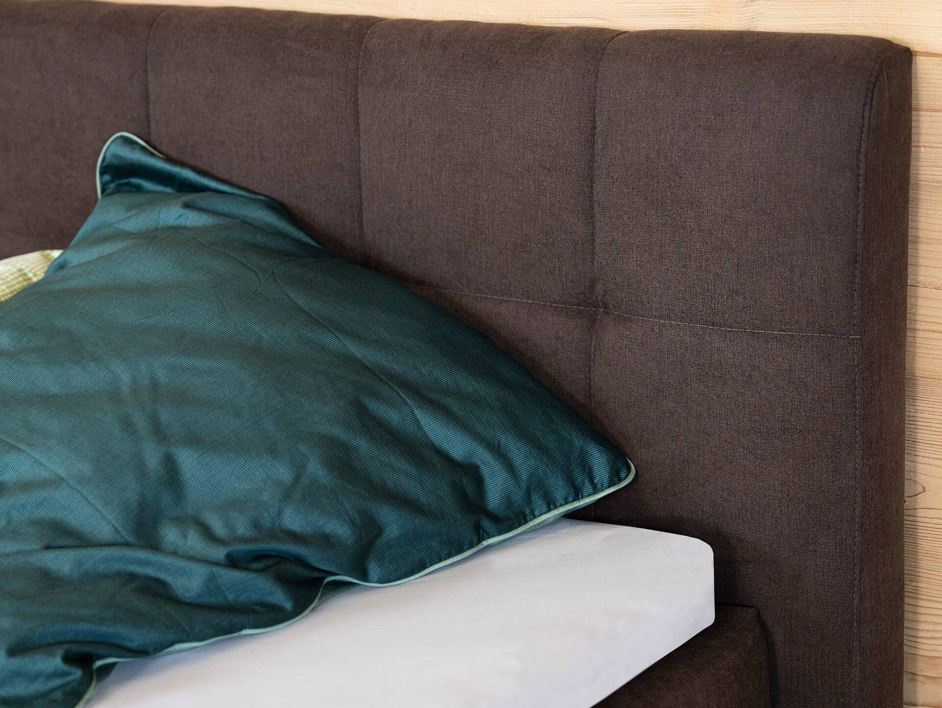ARTEMIS NEW Boxspringbett, Material Stoff 160 x 200 cm | Braun | Härtegrad 2