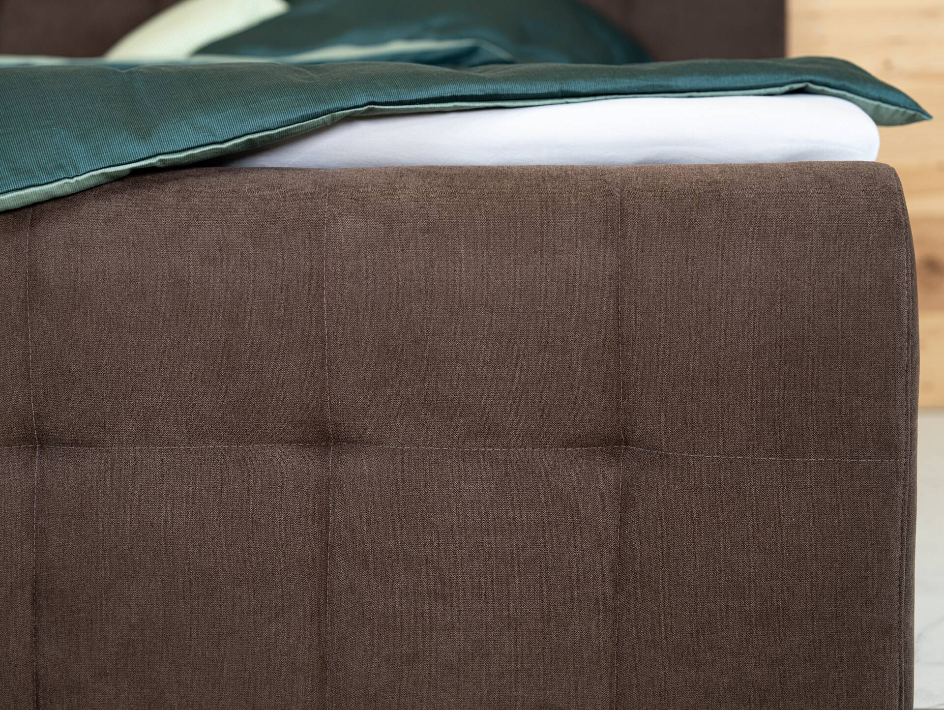 ARTEMIS NEW Boxspringbett, Material Stoff 180 x 200 cm | Braun | Härtegrad 2
