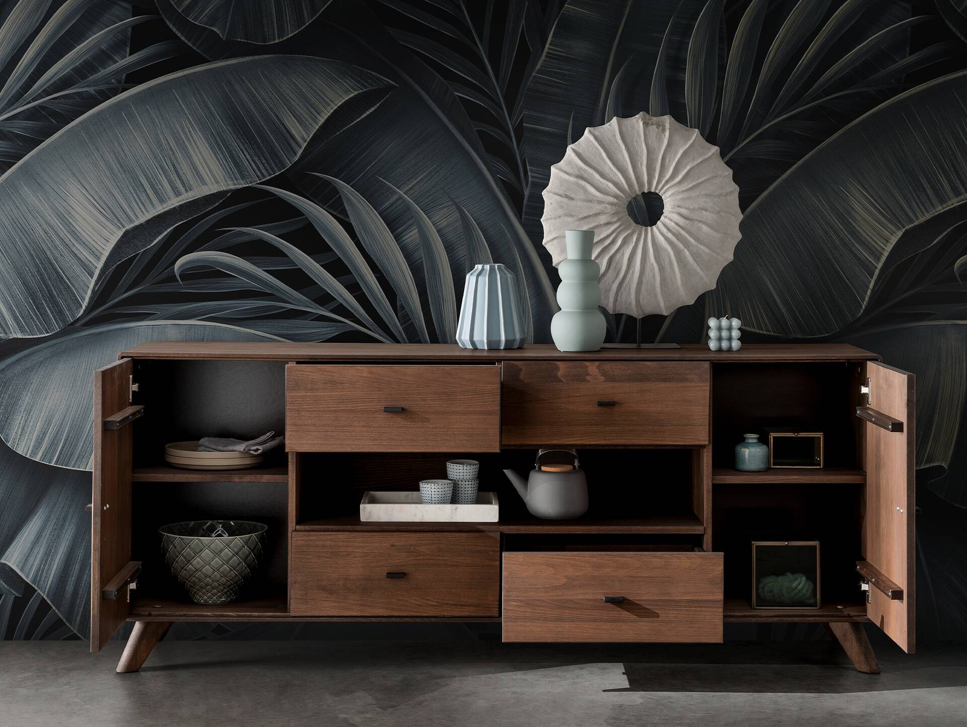 JAKARTA Sideboard II, Material Massivholz, Kernbuche Tabak geölt 