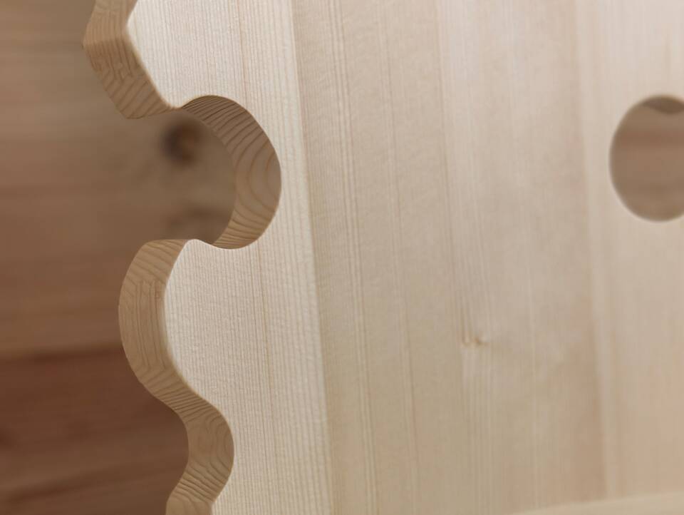 VALERIO Stuhl, Material Massivholz, Fichte lackiert Fichte natur