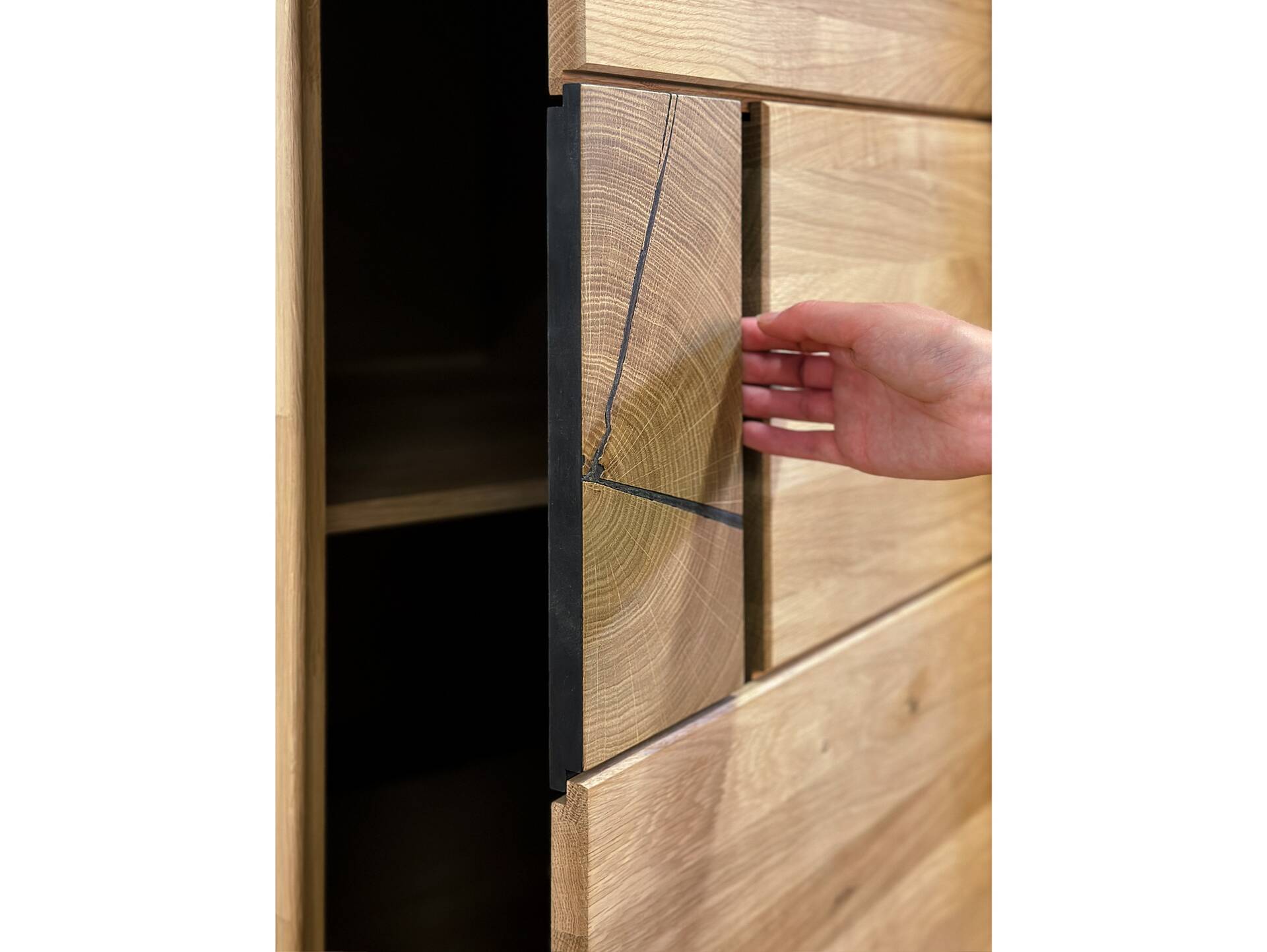 VALESCA Kleiderschrank mit massiver Front, Material Dekorspanplatte, Chalet-Eiche Nachbildung Chalet-Eiche Nachbildung / weiss matt