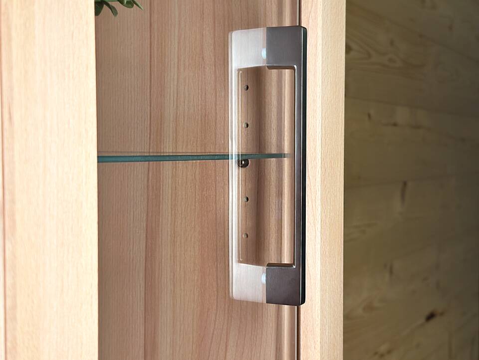 OZEANA Hochschrank I fürs Badezimmer, Material teilmassiv Buche
