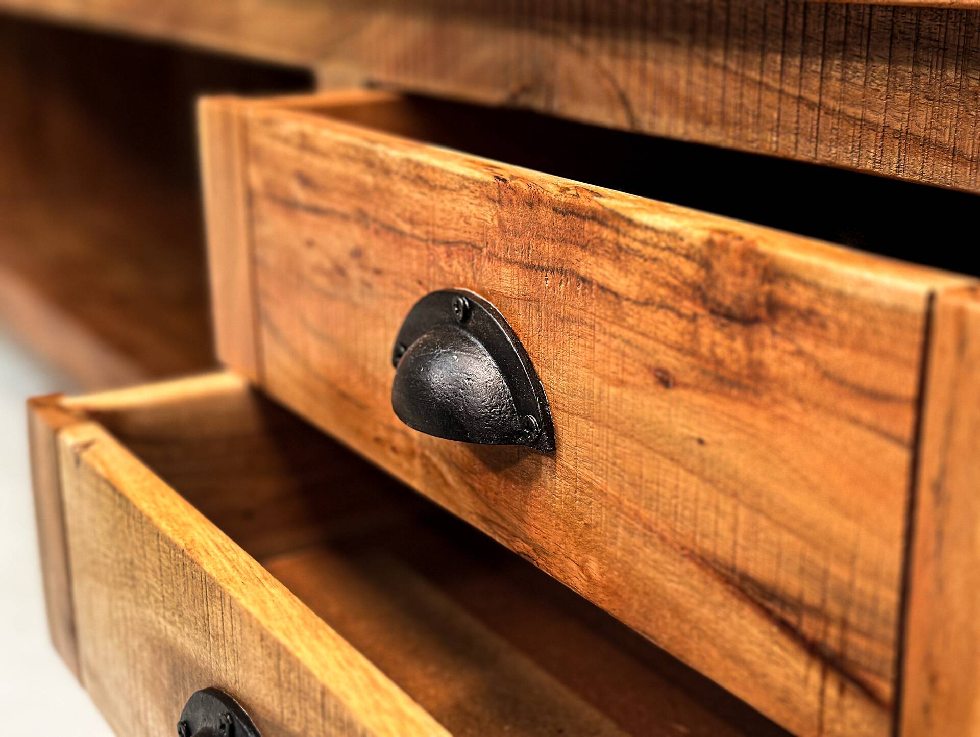 WINCHESTER TV-Board II, Material Massivholz, Mango rustikal 