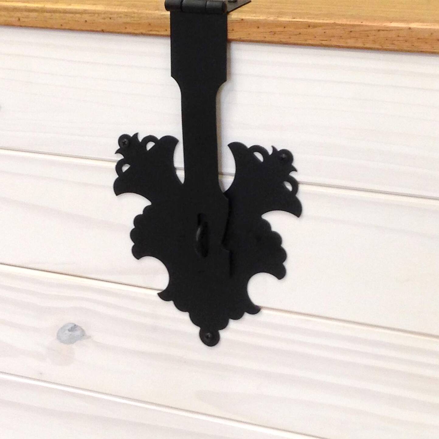 CORTON Truhe, Material Massivholz Kiefer gewachst Honigfarbig