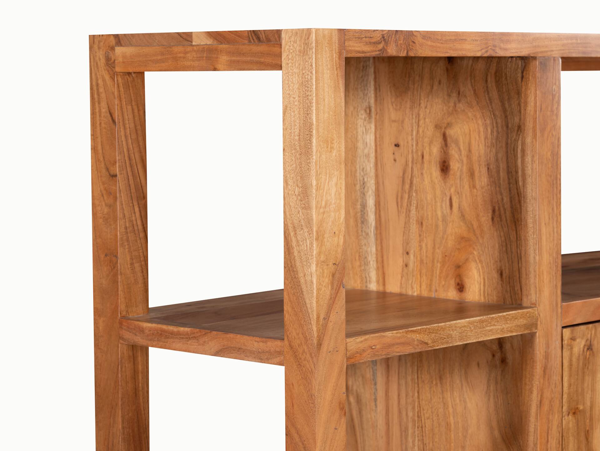 KAIRO Highboard I, Material Massivholz, Akazie massiv honigfarben 