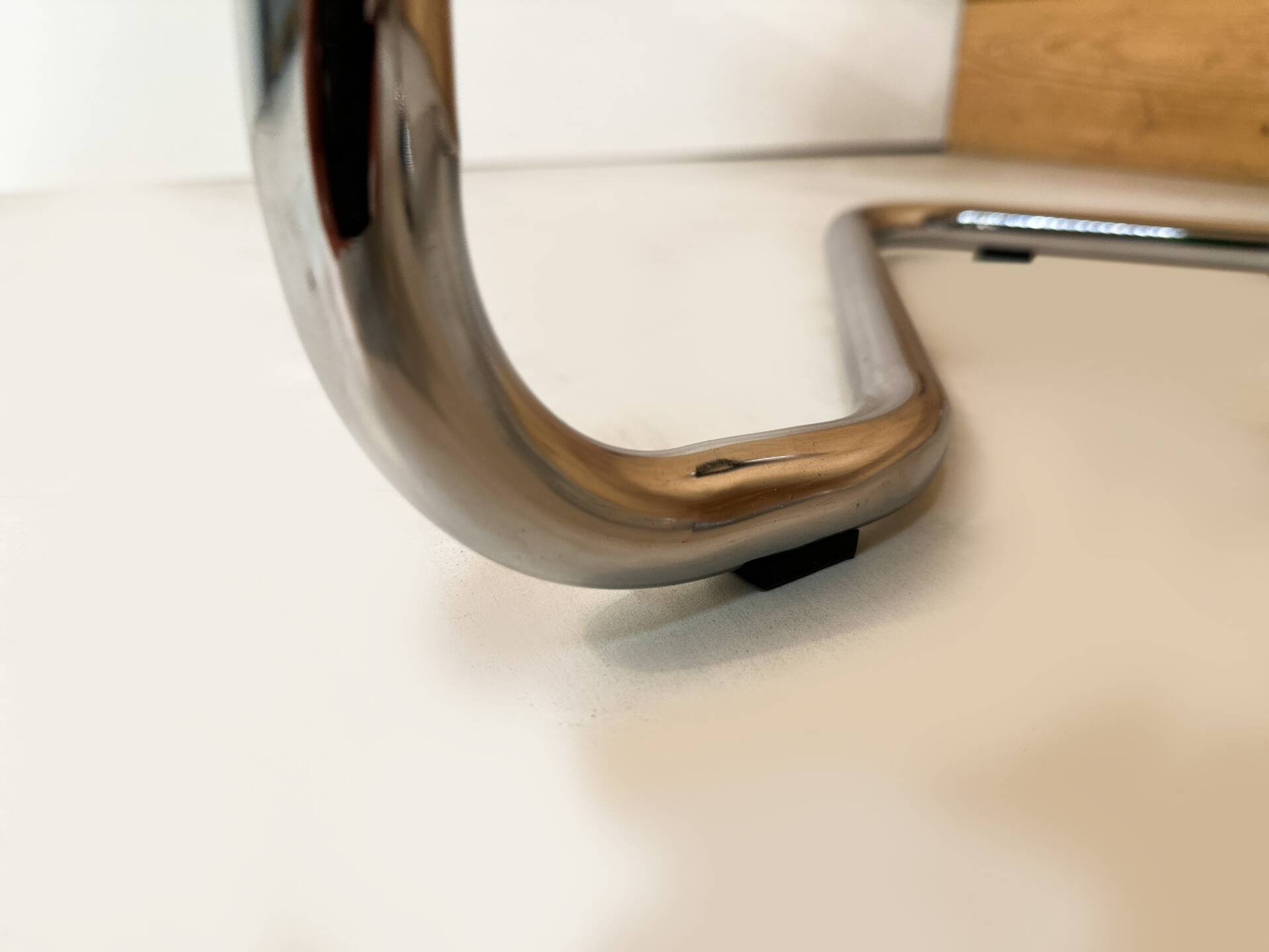 HOLM Schwingstuhl, Material Naturgeflecht, Gestell Metall 
