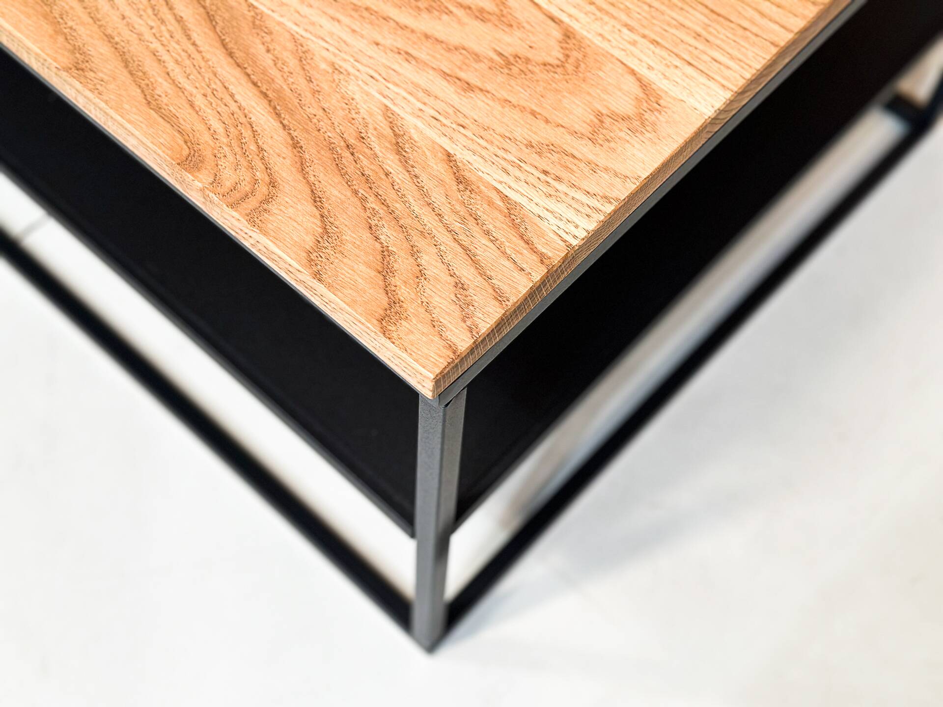 JAKOMO Couchtisch, Material Massivholz/Metall, Eiche geölt/schwarz 