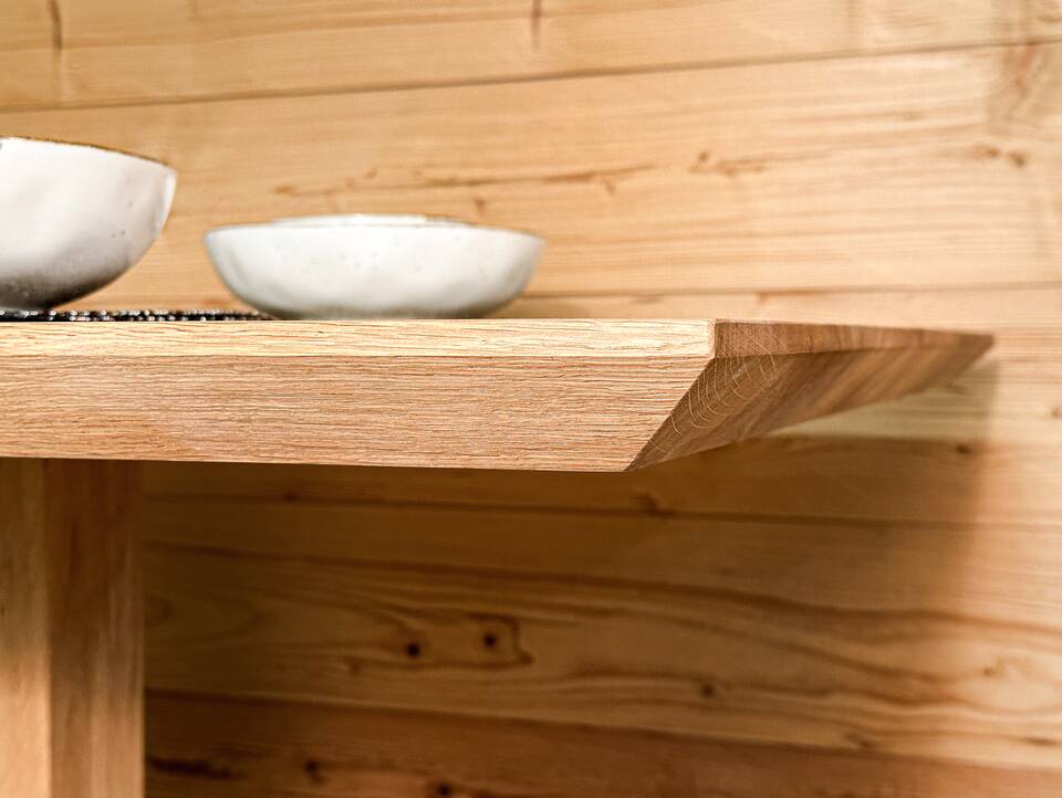 ORLEANS Massivholztisch / Säulentisch, Material Massivholz/Edelstahl 