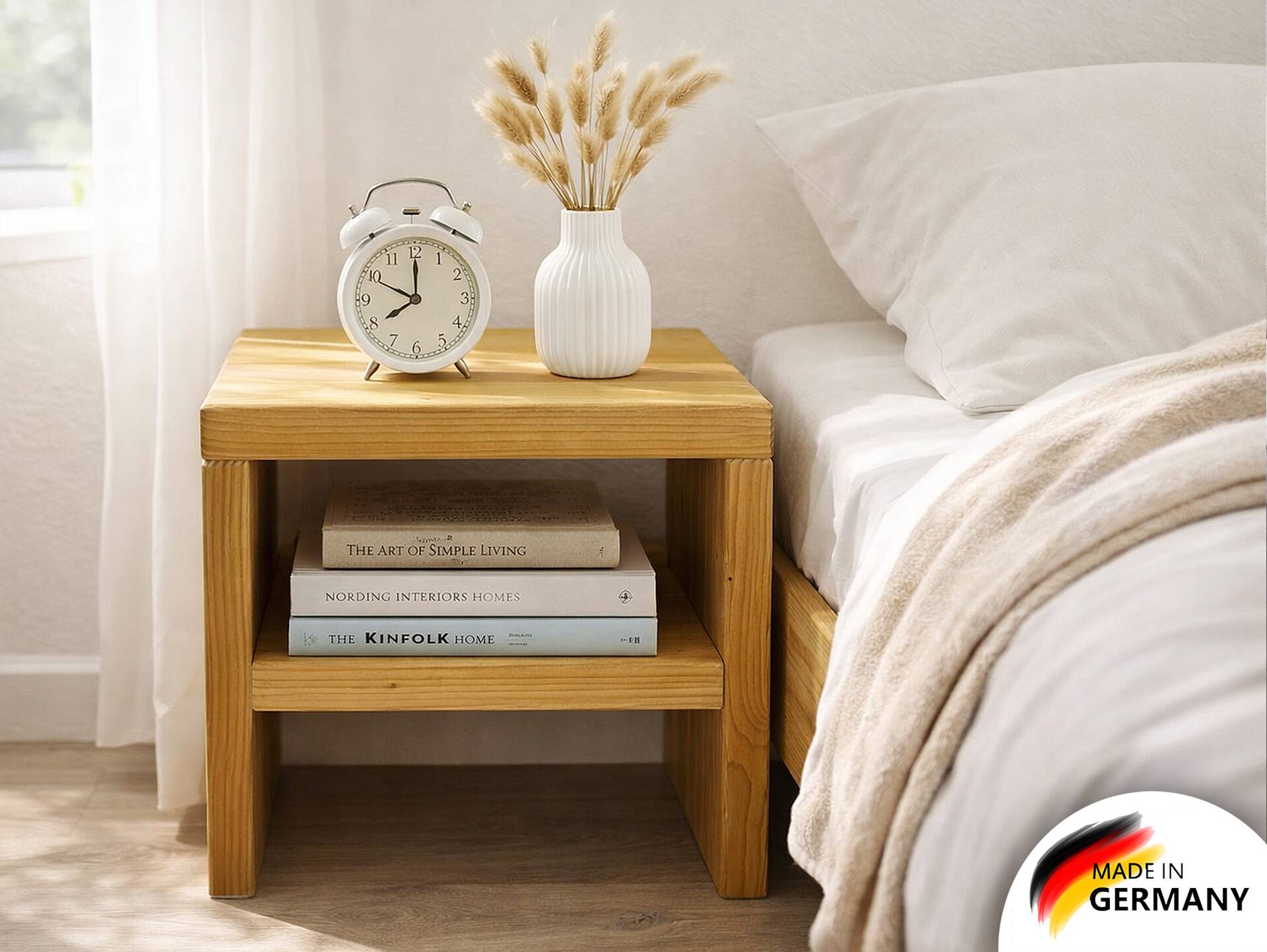 CURBY Nachtkommode, rustikale Altholzoptik, Material Massivholz, Fichte natur