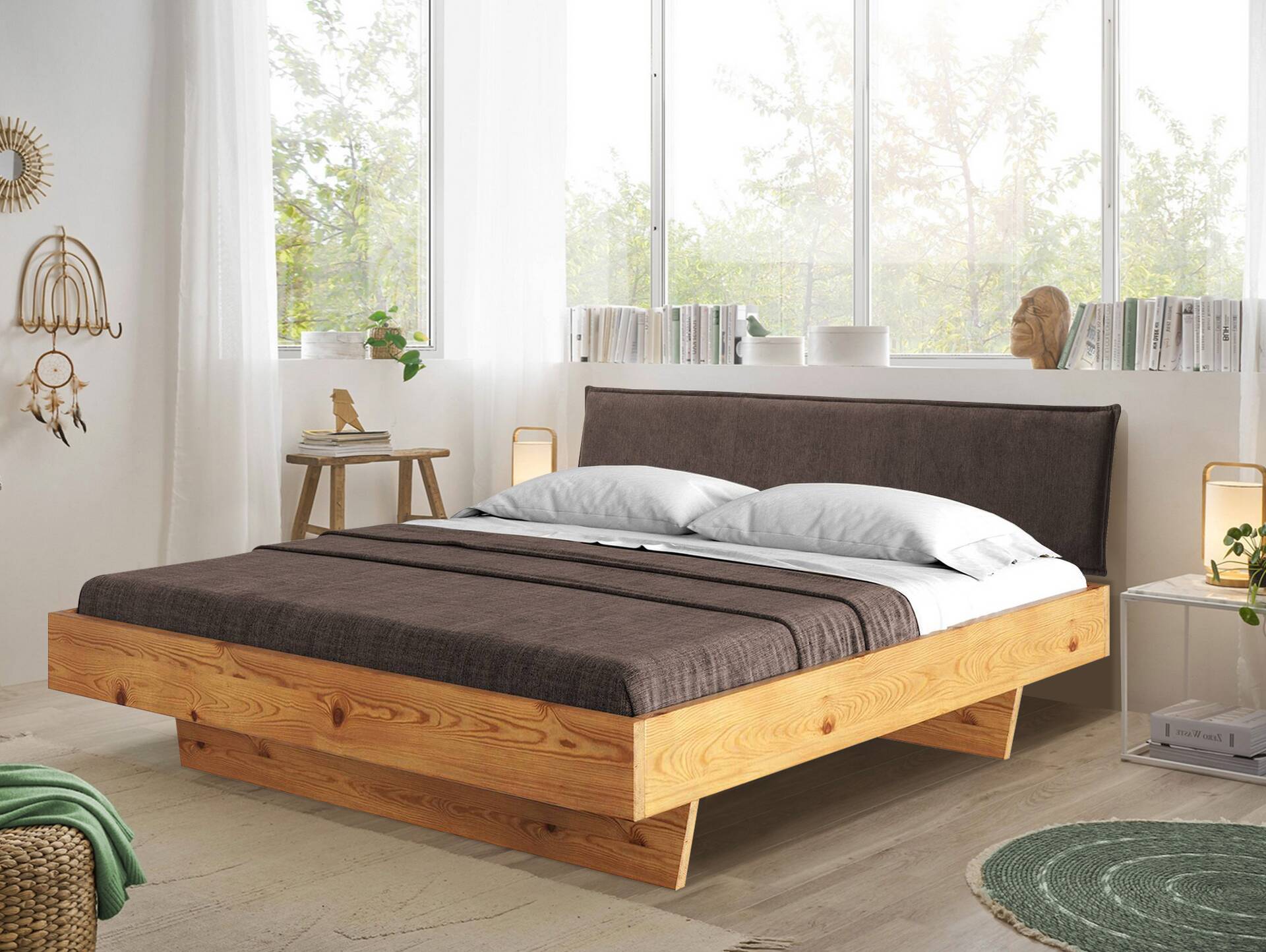 CURBY Wangenbett mit Polsterkopfteil, Material Massivholz, rustikale Altholzoptik, Fichte gebürstet 90 x 200 cm | natur | Stoff Braun ohne Steppung
