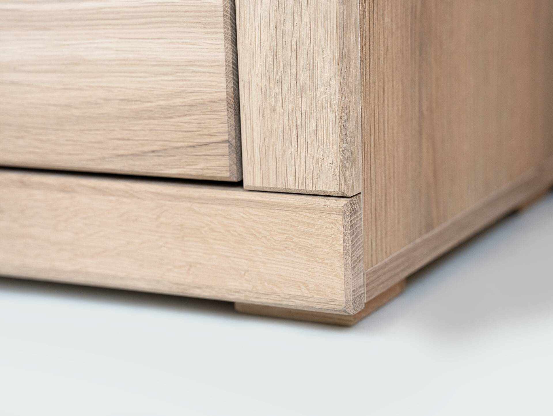 OZEANA Unterschrank II fürs Badezimmer, Material teilmassiv Eiche 