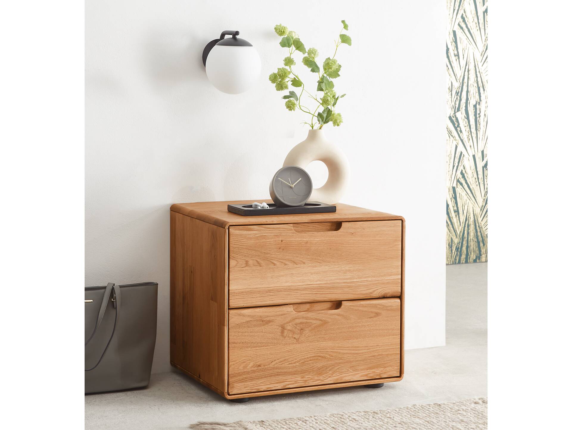 ANDINO Nachtkommode I, Material Massivholz, Wildeiche geölt 