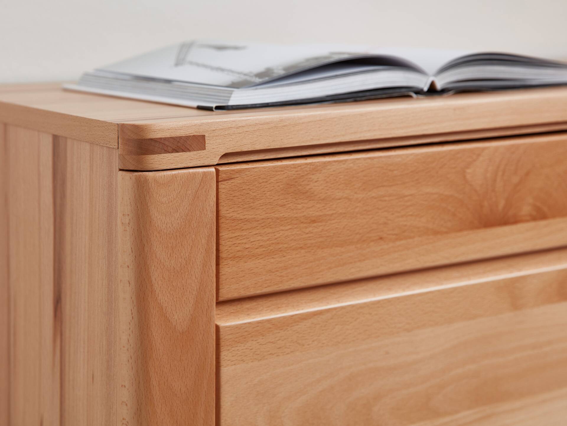 NESTOR ONE Sideboard, Material Teilmassiv, Kernbuche lackiert 