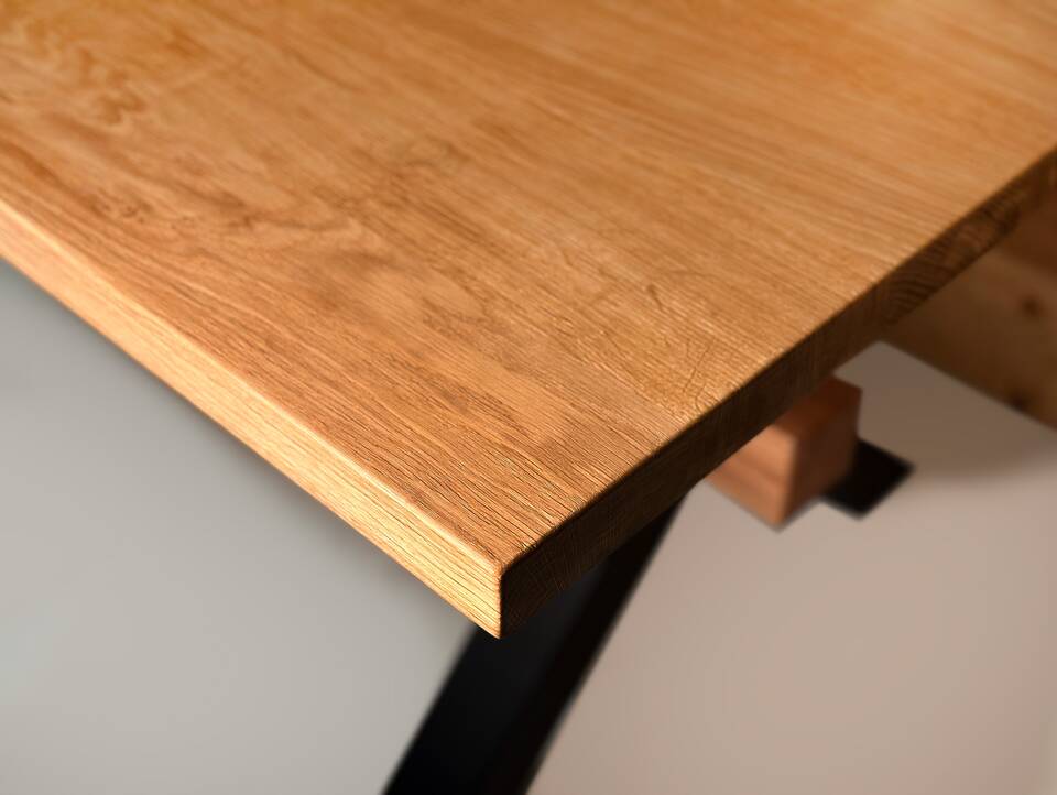 MICHIGAN Esstisch nach Maß, Material Massivholz/Stahl, X-Fuß 
