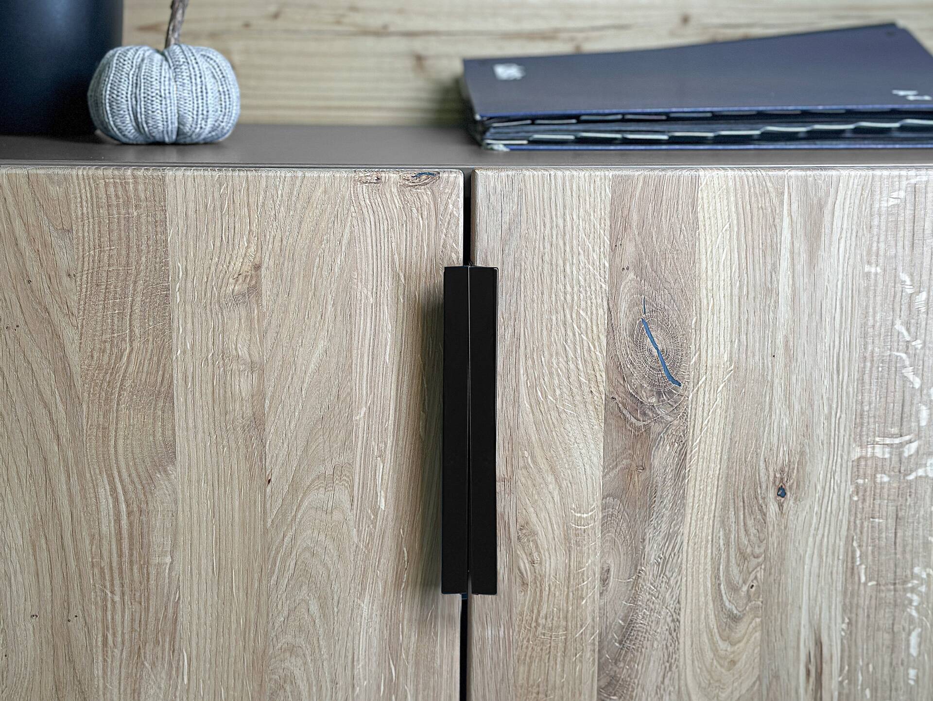 OFFICE OAK Aktenschrank klein, Material teilmassiv, Eiche/grahitfarbig 
