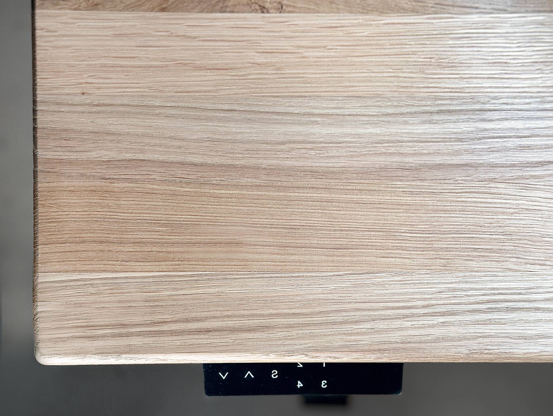 OFFICE OAK elektrisch höhenverstellbarer Schreibtisch 160x80 cm, Material Massivholz, Eiche geölt 