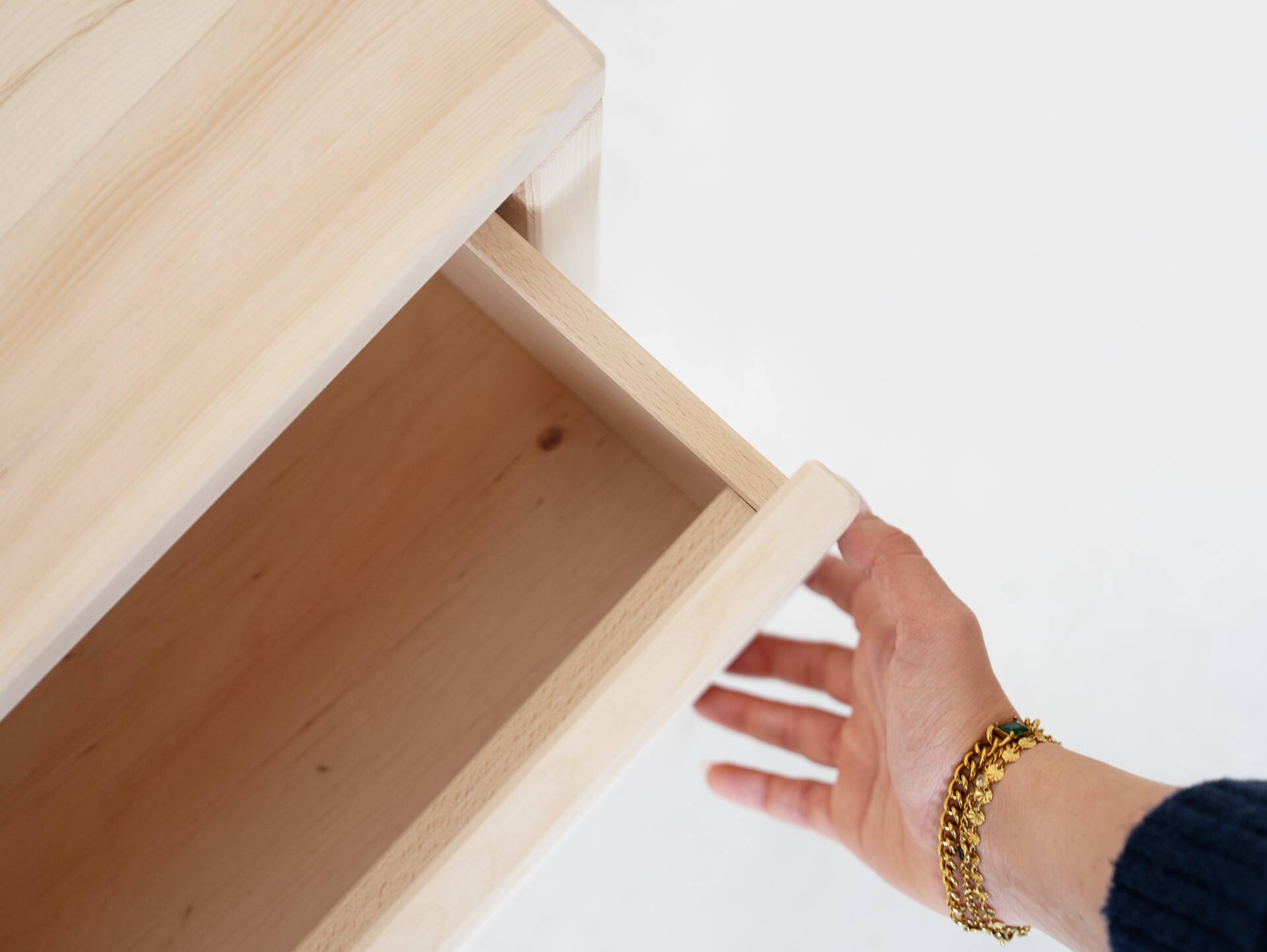 ZARUBA Nachtkommode mit Schublade, Material Massivholz, Zirbe unbehandelt 