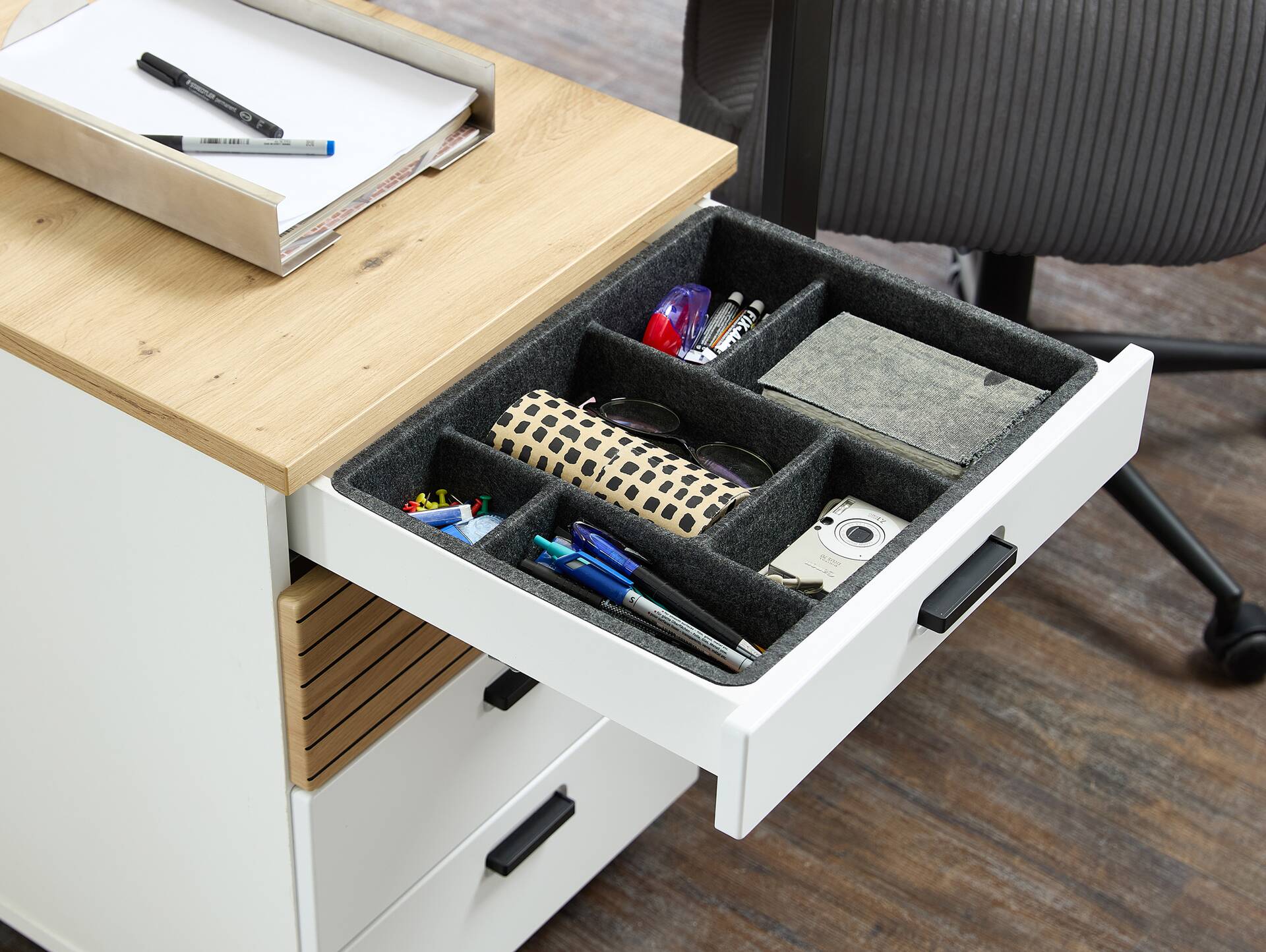 GENNY Rollcontainer, Material Dekorspanplatte Weiss / Artisan Eichefarbig