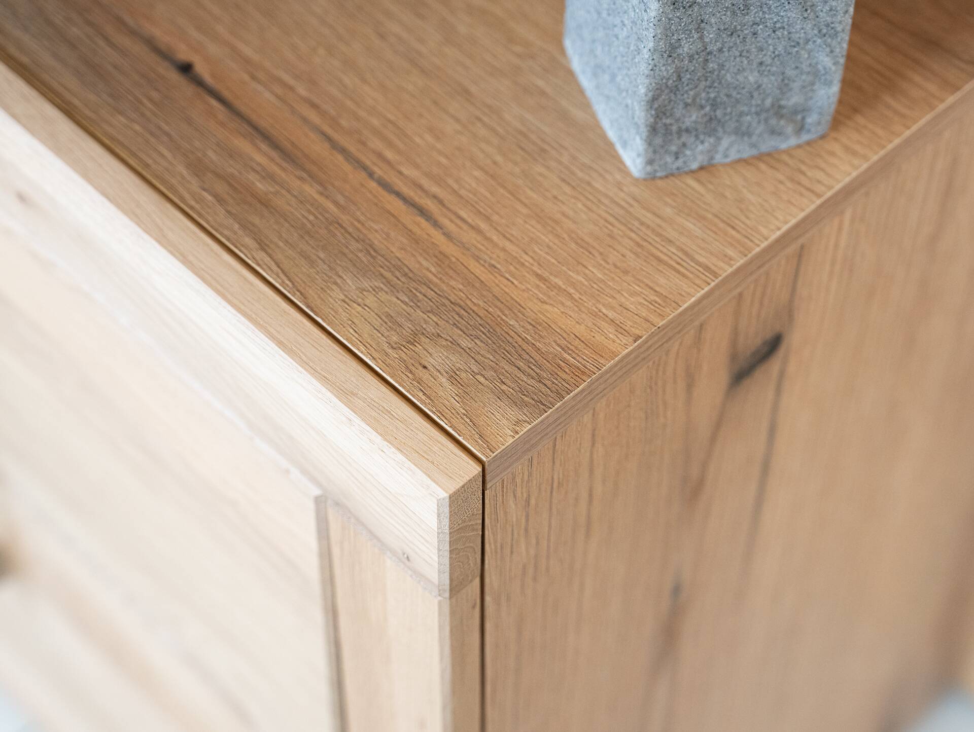 OZEANA Waschbeckenunterschrank II, Material teilmassiv Eiche