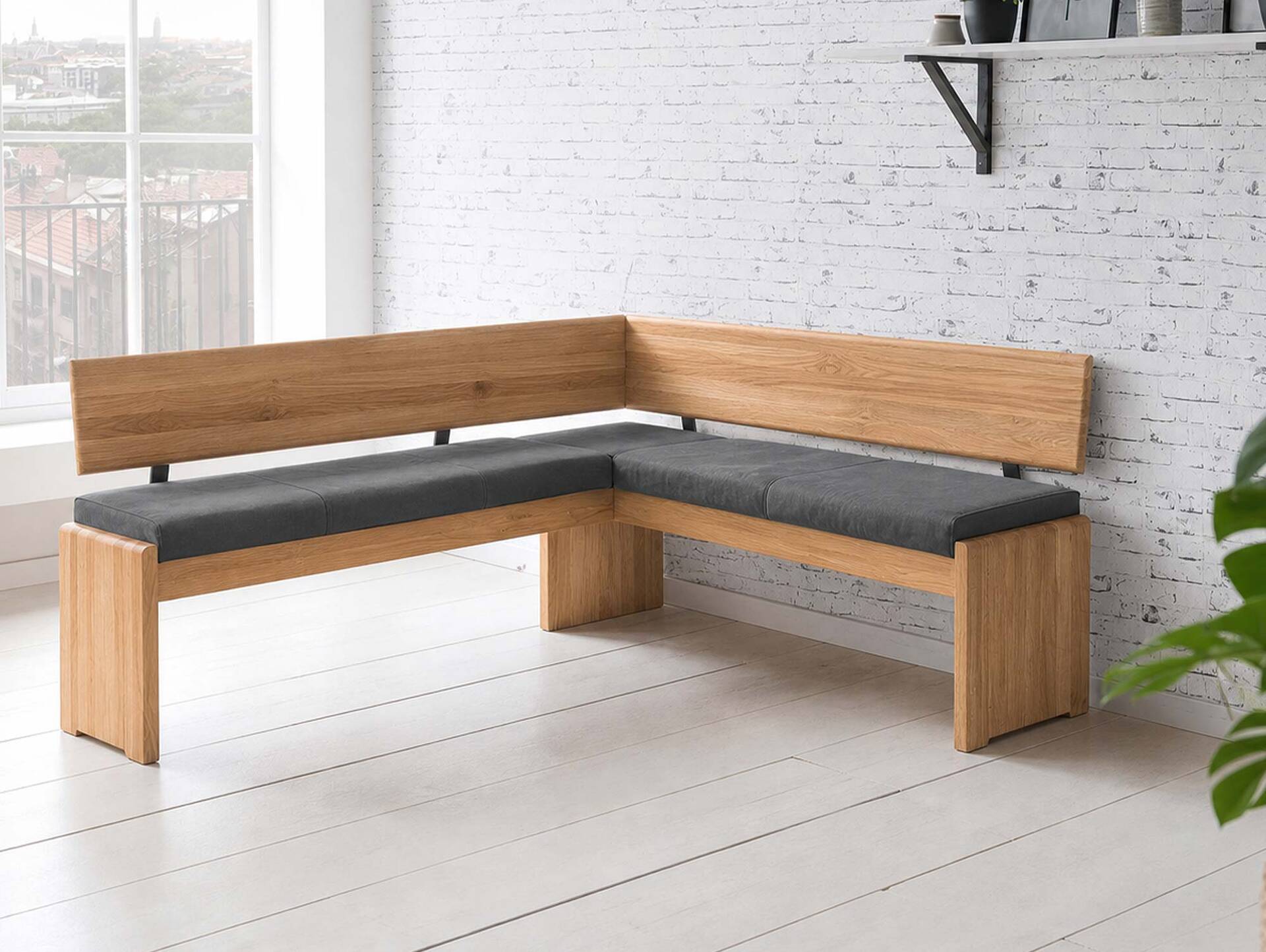 SCOTT Eckbank mit Truhe, Material Massivholz/Bezug Kunstfaser Kernbuche | 167 x 147 cm | grau 