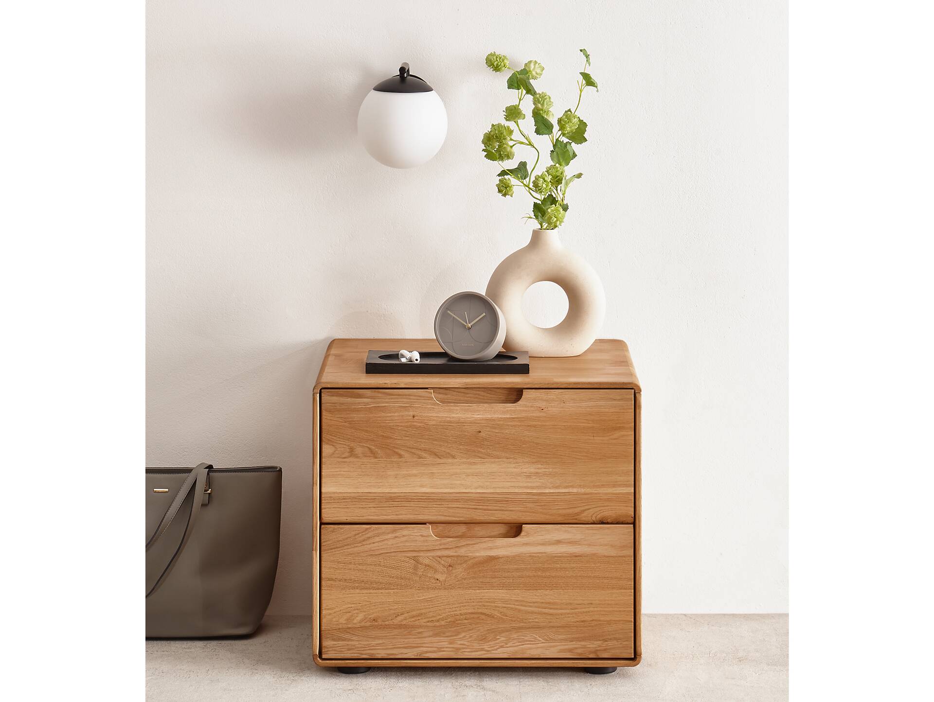 ANDINO Nachtkommode I, Material Massivholz, Wildeiche geölt 