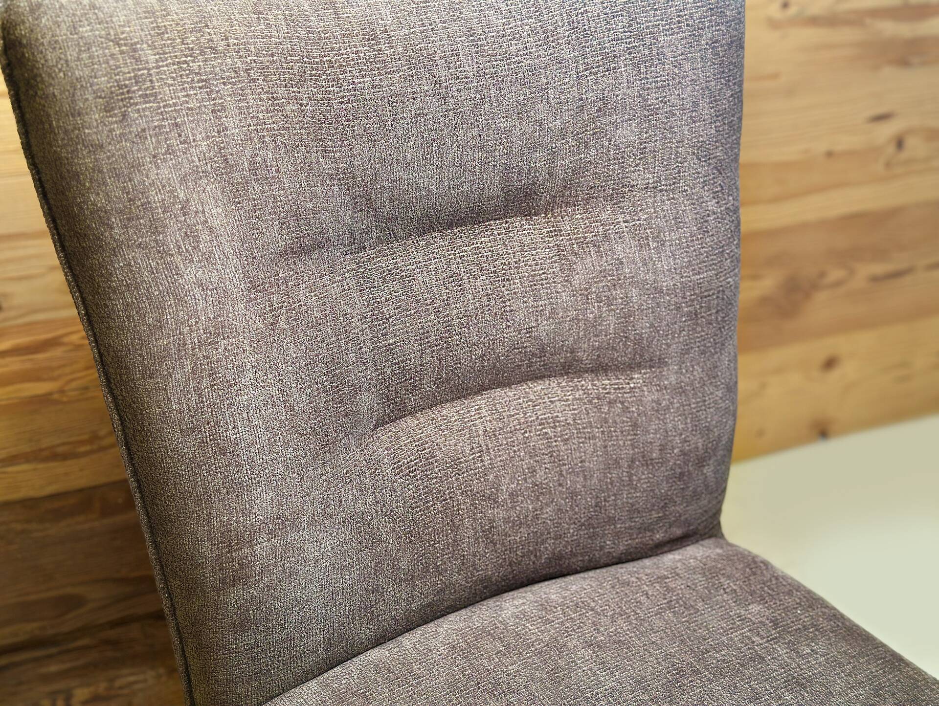 AMERA Polsterstuhl, Material Massivholz/Bezug Stoff Braun