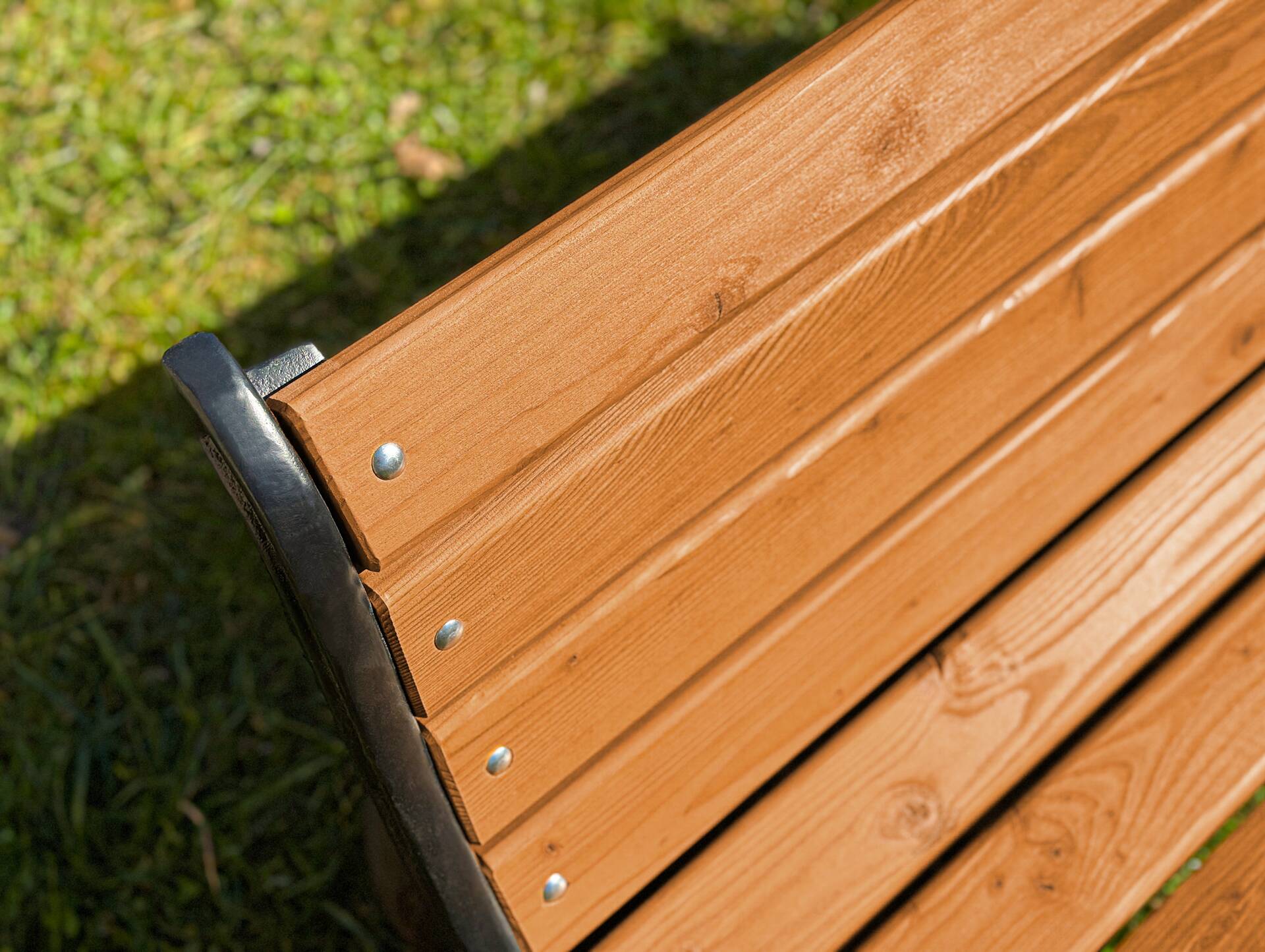 GUSTL Gartenbank, Material Massivholz Lärche, Metallgestell Schwarz 180 cm