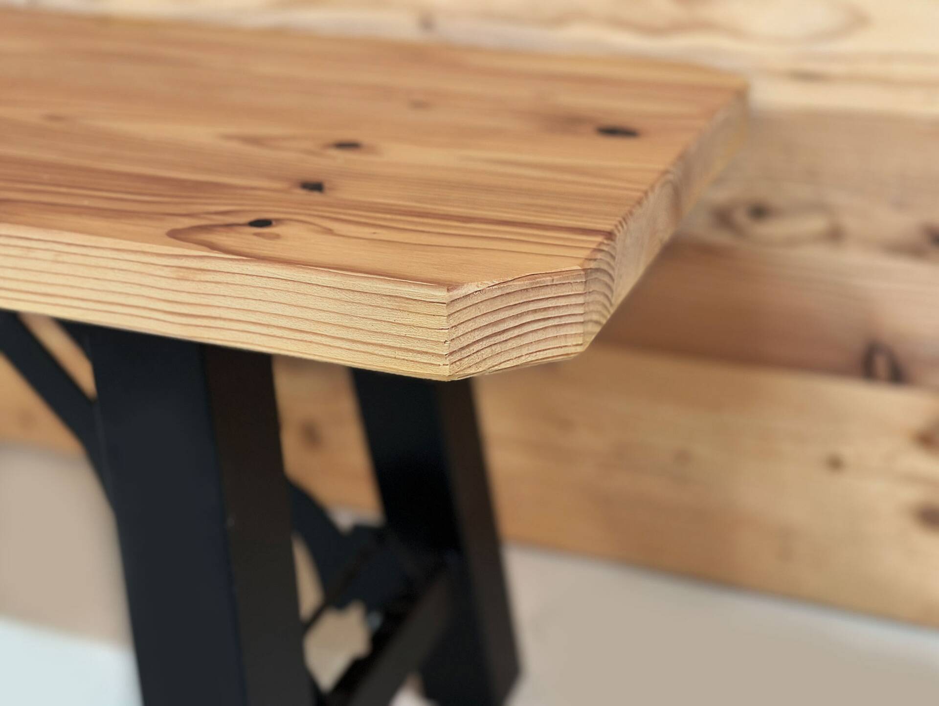 TEGERNSEE Gartengarnitur - klappbar, rustikale Altholzoptik, Material Massivholz/Metall, Thermo-Fichte 220 x 60 cm | Innenbereich | mit Rückenlehne