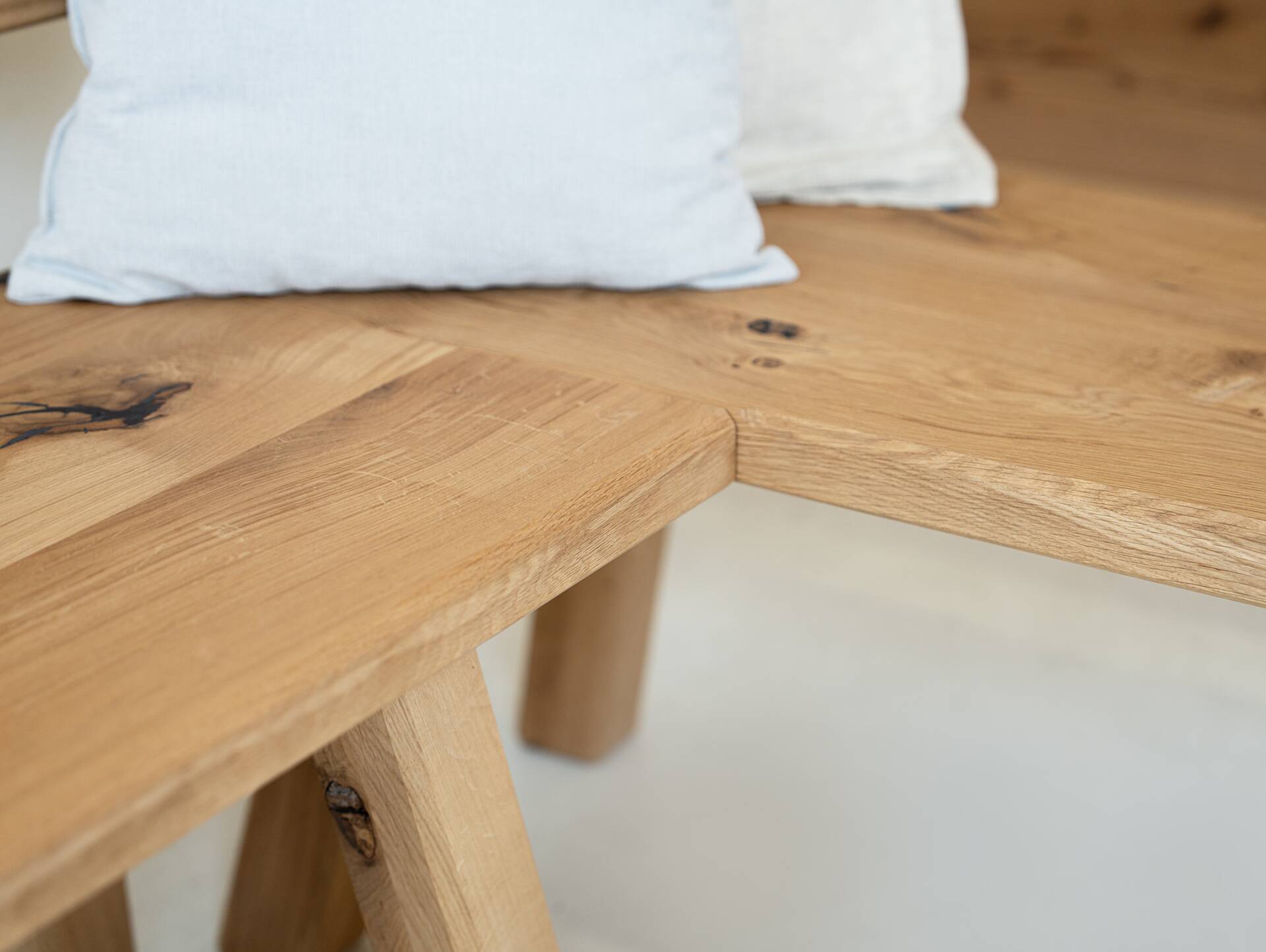 BERGSEE Eckbank nach Maß, Material Massivholz 