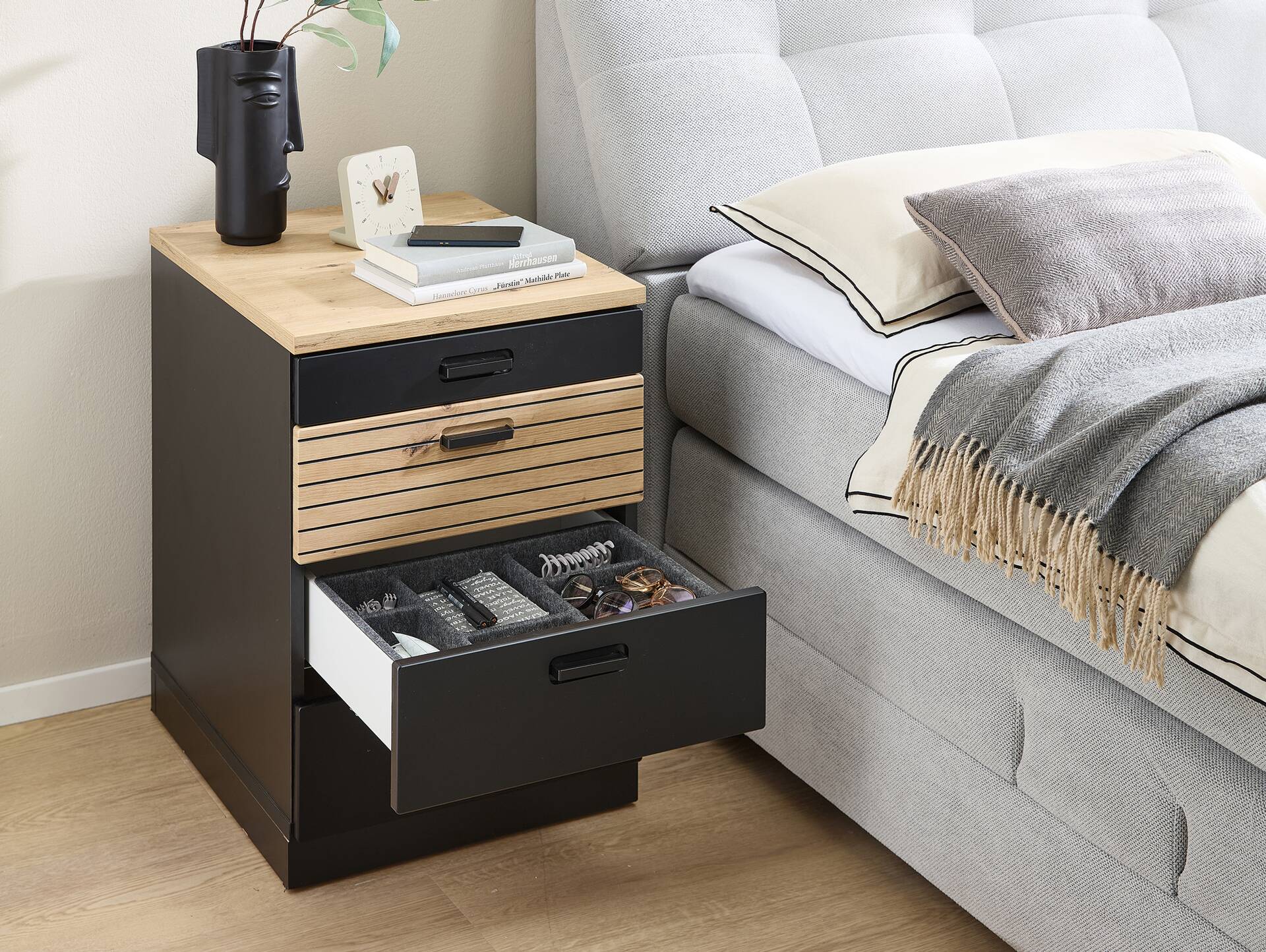 GENNY Rollcontainer, Material Dekorspanplatte Schwarz / Artisan Eichefarbig
