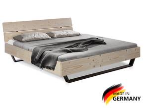 LUKY Kufenbett mit Kopfteil, Material Massivholz, Fichte massiv, Kufen schwarz