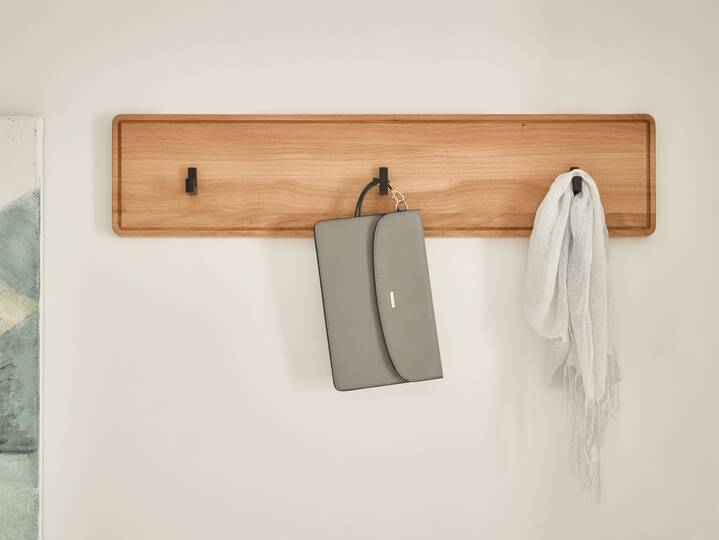 ANDINO Garderobenleiste, Material Massivholz, Wildeiche geölt