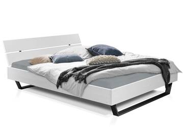 LUKY Kufenbett mit Kopfteil, Material Massivholz, Fichte weiss/Kufen schwarz 140 x 200 cm | mit Kopfteil