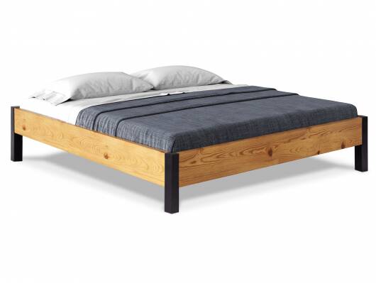 CURBY Bett Metallfuß, ohne Kopfteil, Material Massivholz, rustikale Altholzoptik, Fichte