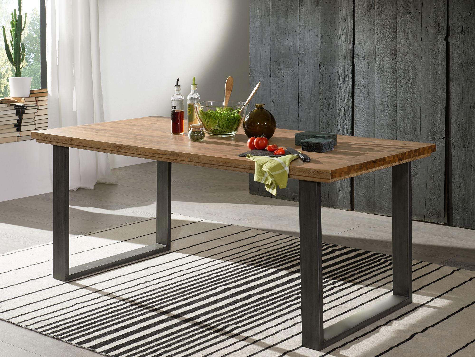 MALAGA Esstisch, Material Massivholz/Metall, Akazie gebürstet 180 x 90